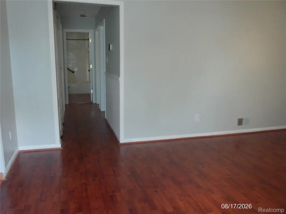 26445 Colgate Street Inkster City, MI 48141