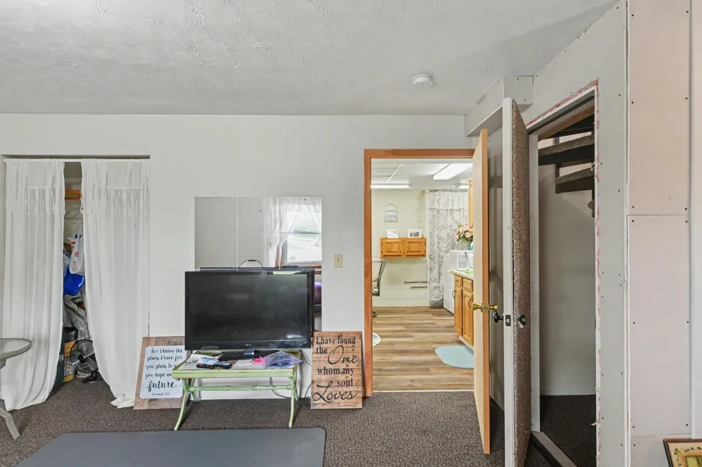 5773 Zue Road Mayfield Township, MI 49620