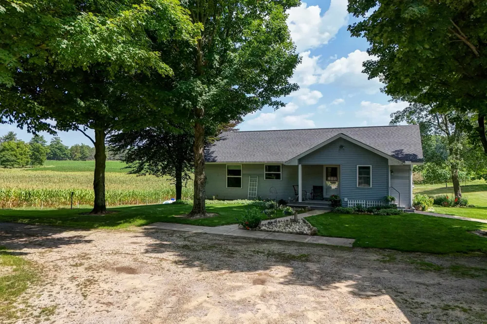 5773 Zue Road Mayfield Township, MI 49620