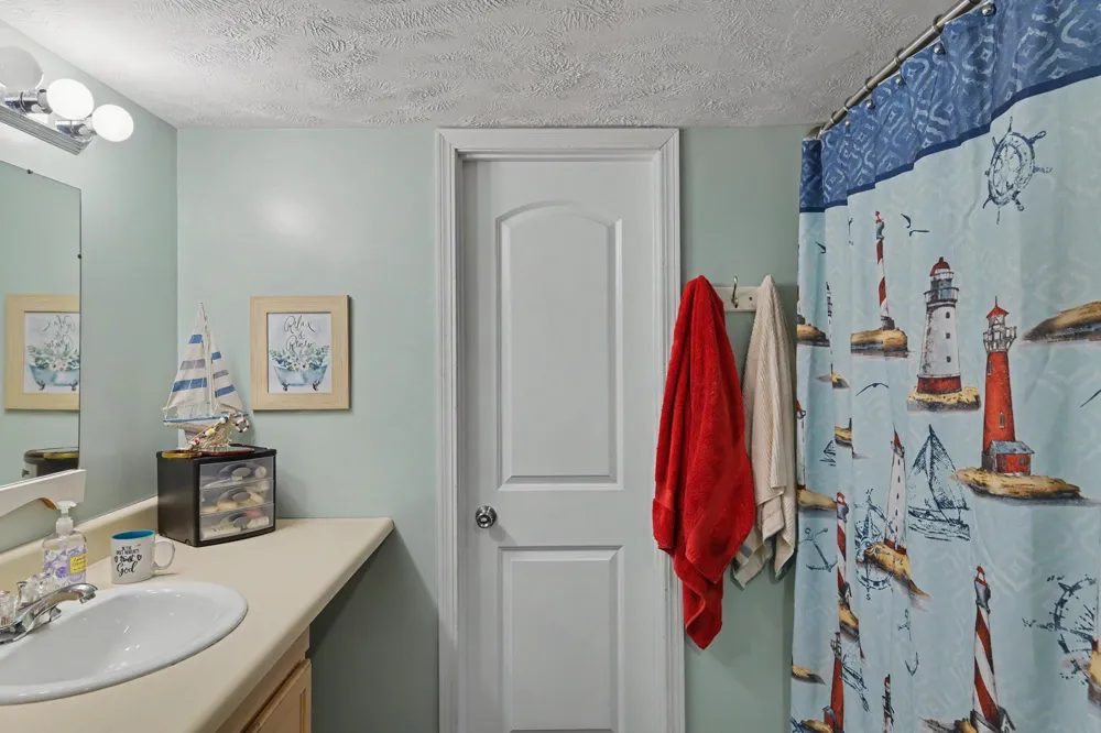 5773 Zue Road Mayfield Township, MI 49620