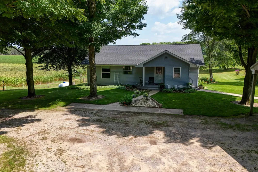 5773 Zue Road Mayfield Township, MI 49620