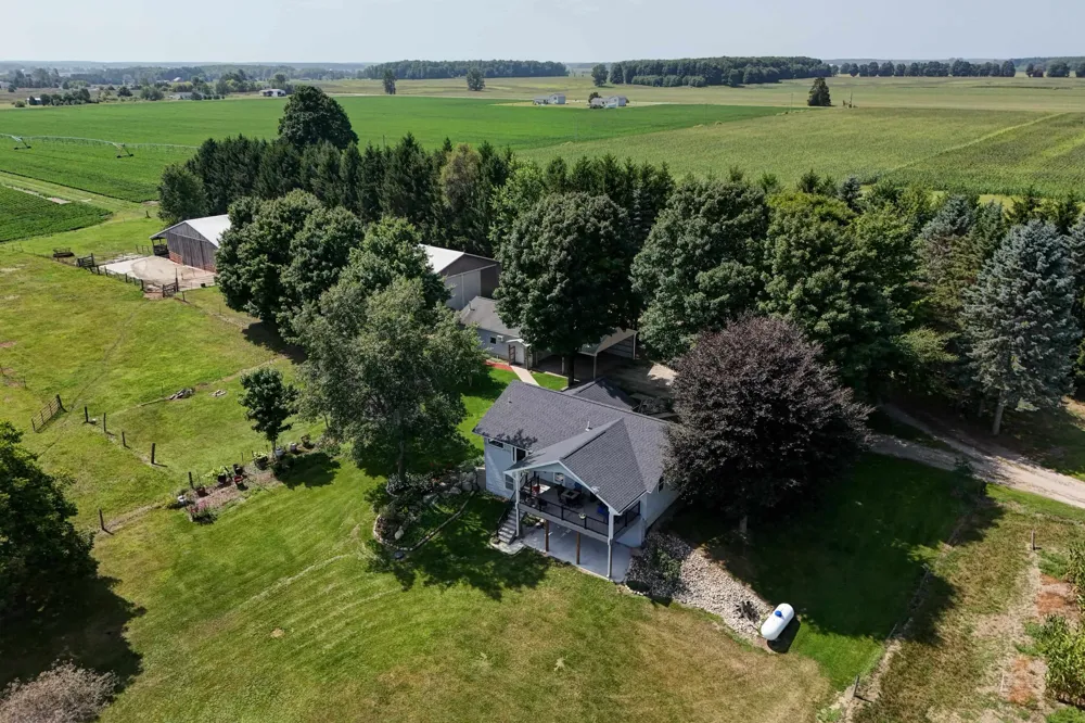 5773 Zue Road Mayfield Township, MI 49620