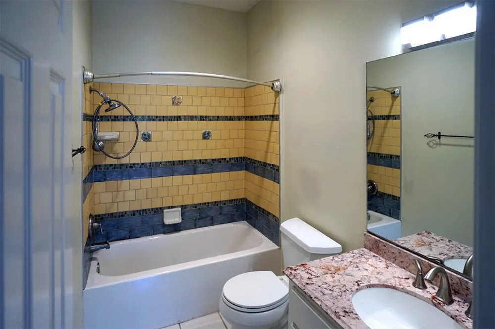 1307 Kinney Avenue #117 Austin, TX 78704