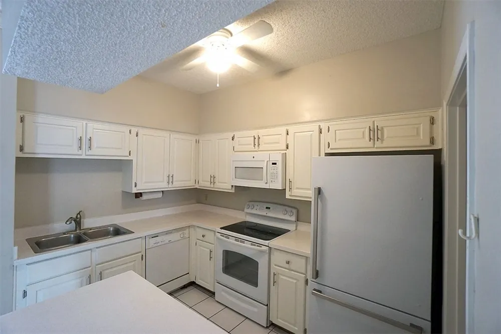 1307 Kinney Avenue #117 Austin, TX 78704