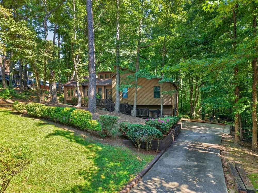 5215 Ferry Creek Lane Acworth, GA 30102
