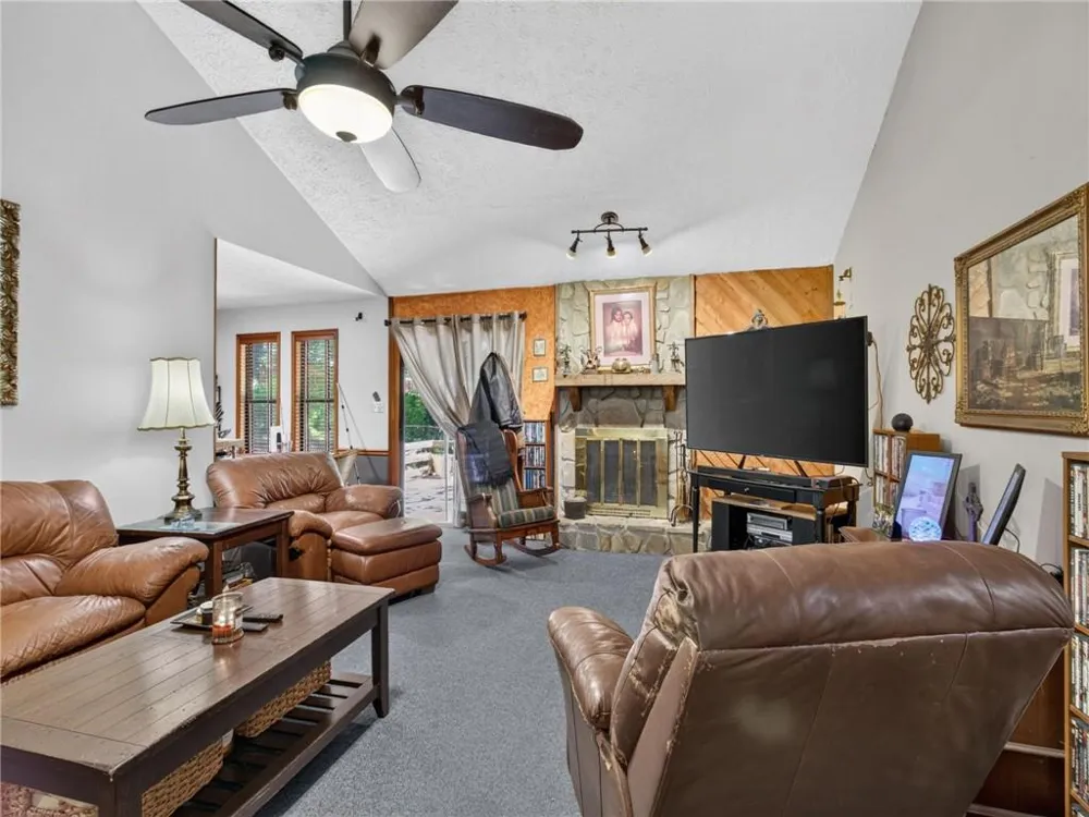 5215 Ferry Creek Lane Acworth, GA 30102