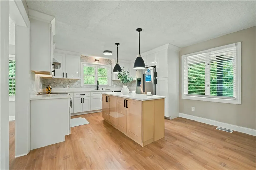 8986 Mandarin Drive Jonesboro, GA 30236