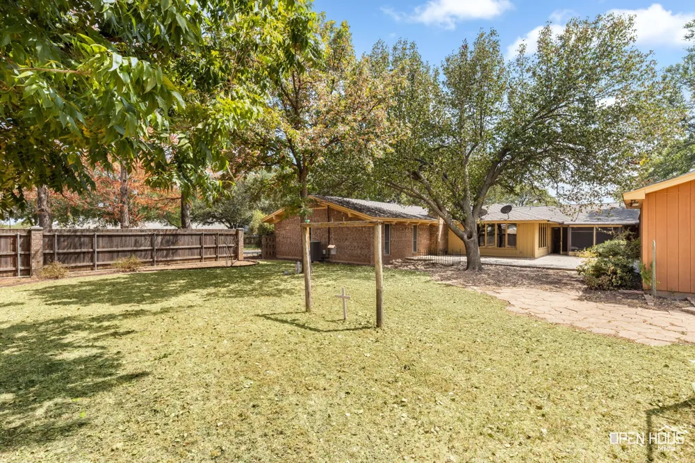 401 Kay Street Henrietta, TX 76365