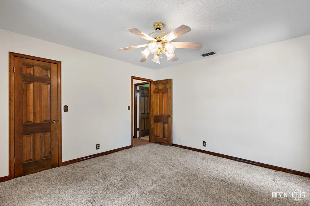 401 Kay Street Henrietta, TX 76365