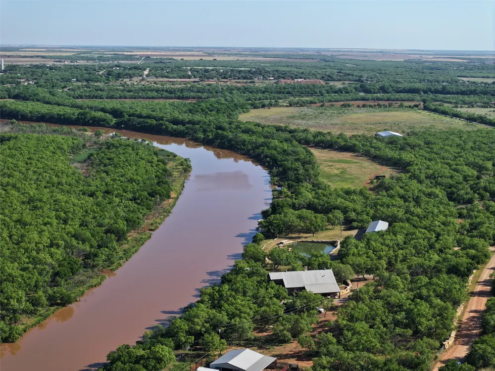 2990 County Rd 205 Lueders, TX 79533