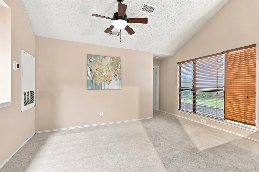 2923 Menlo Park Lane Carrollton, TX 75007