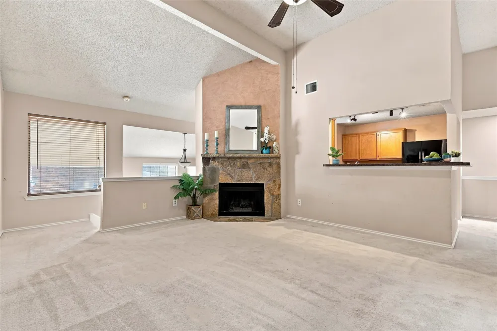 2923 Menlo Park Lane Carrollton, TX 75007