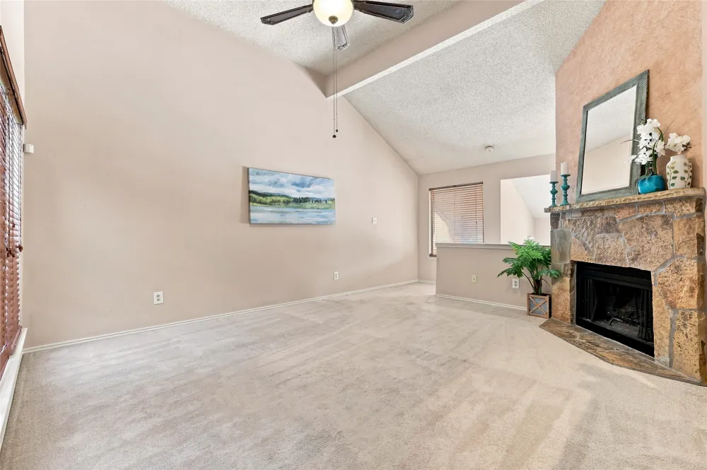 2923 Menlo Park Lane Carrollton, TX 75007