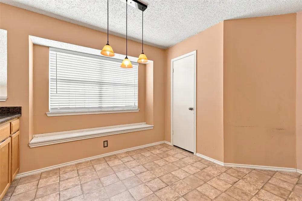 2923 Menlo Park Lane Carrollton, TX 75007