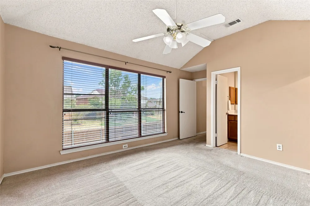 2923 Menlo Park Lane Carrollton, TX 75007