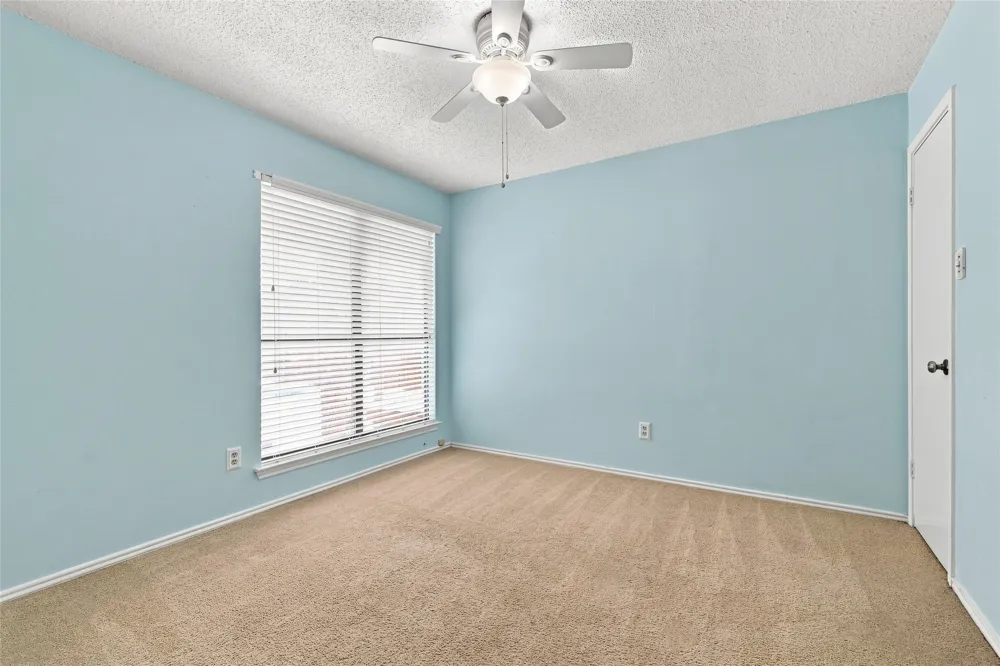 2923 Menlo Park Lane Carrollton, TX 75007