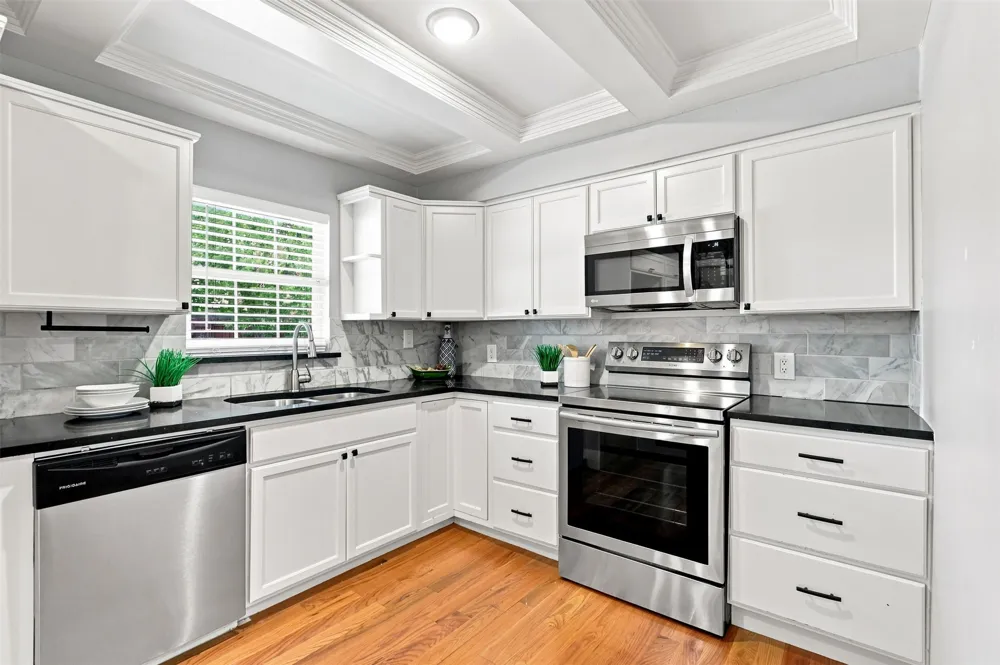 1743 Kingston Drive Lewisville, TX 75067