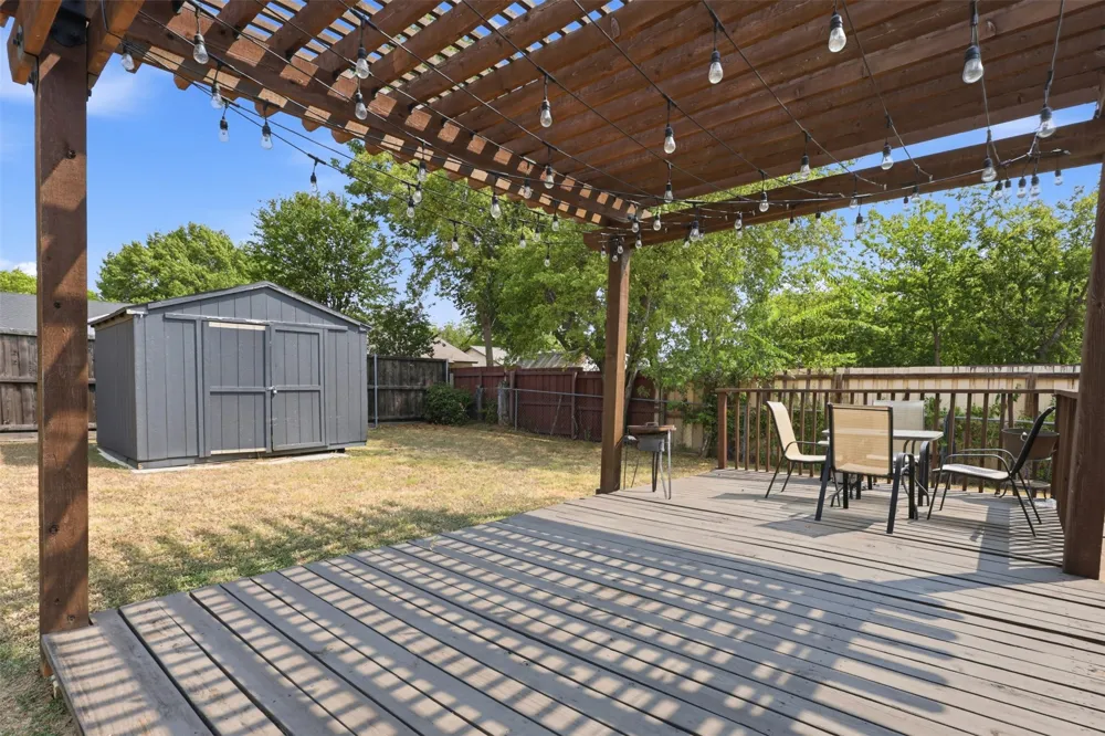1743 Kingston Drive Lewisville, TX 75067