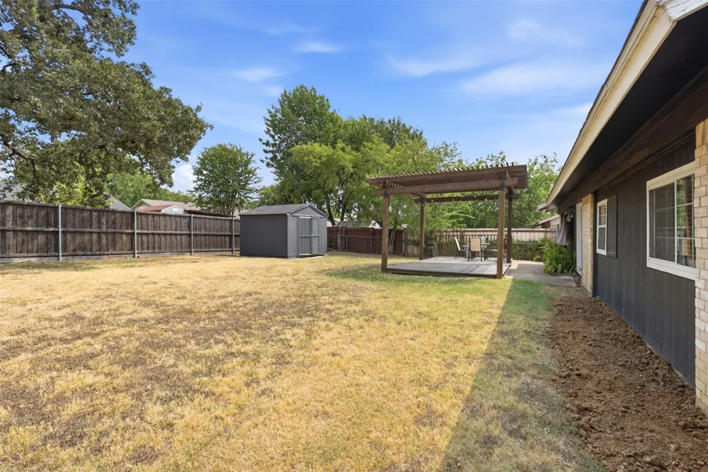 1743 Kingston Drive Lewisville, TX 75067