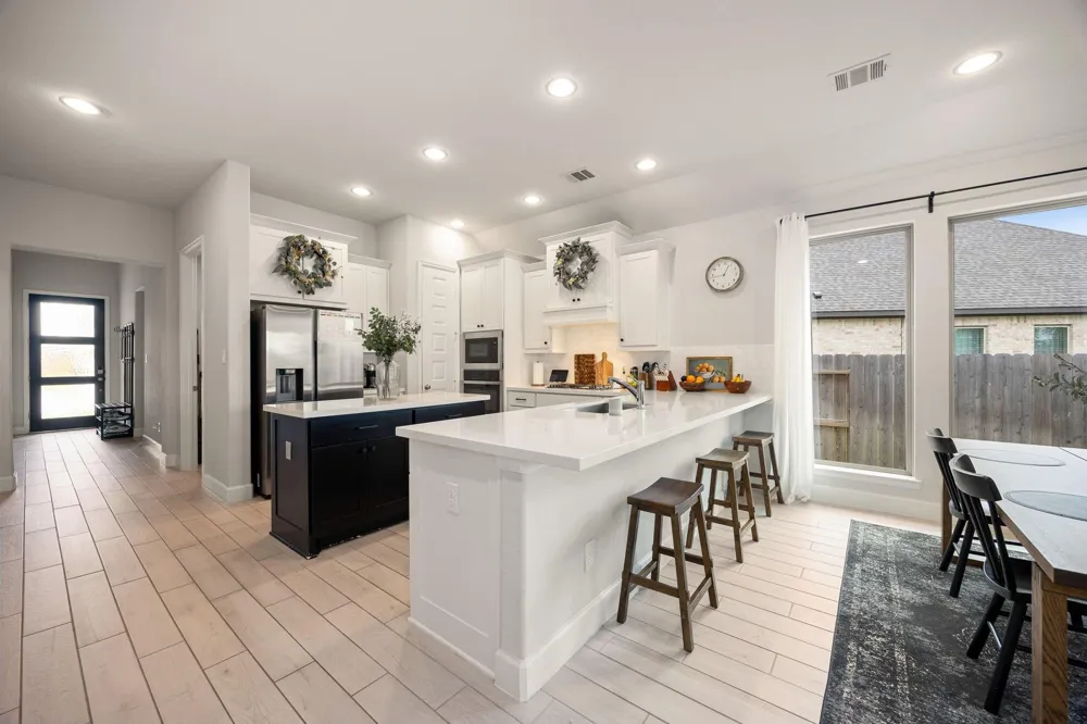 8711 Harbor Pines Drive Cypress, TX 77433