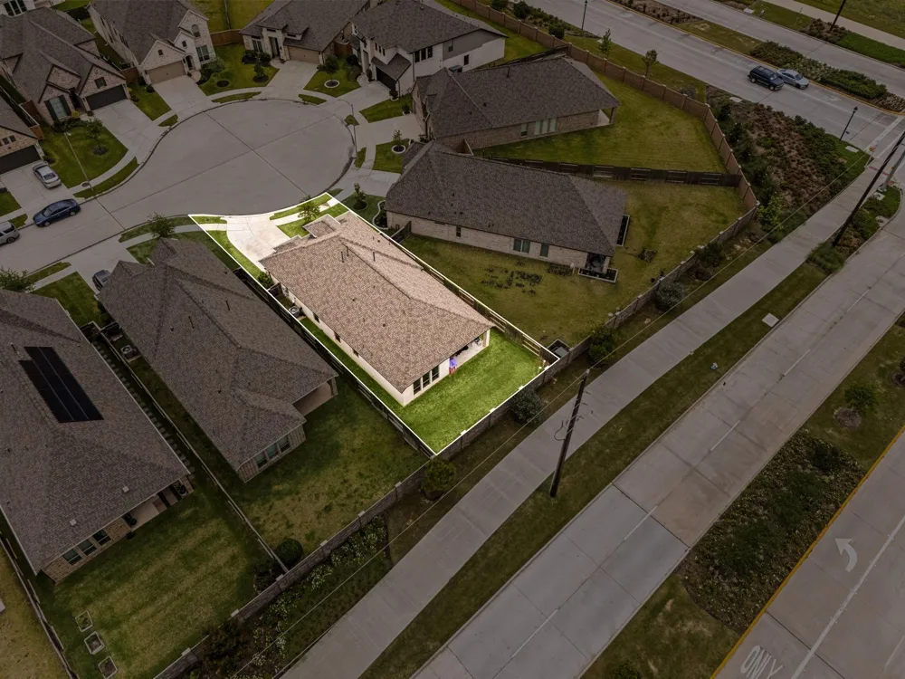 8711 Harbor Pines Drive Cypress, TX 77433