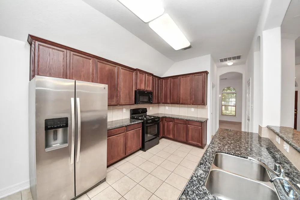 14618 Stablebrook Drive Beach City, TX 77523