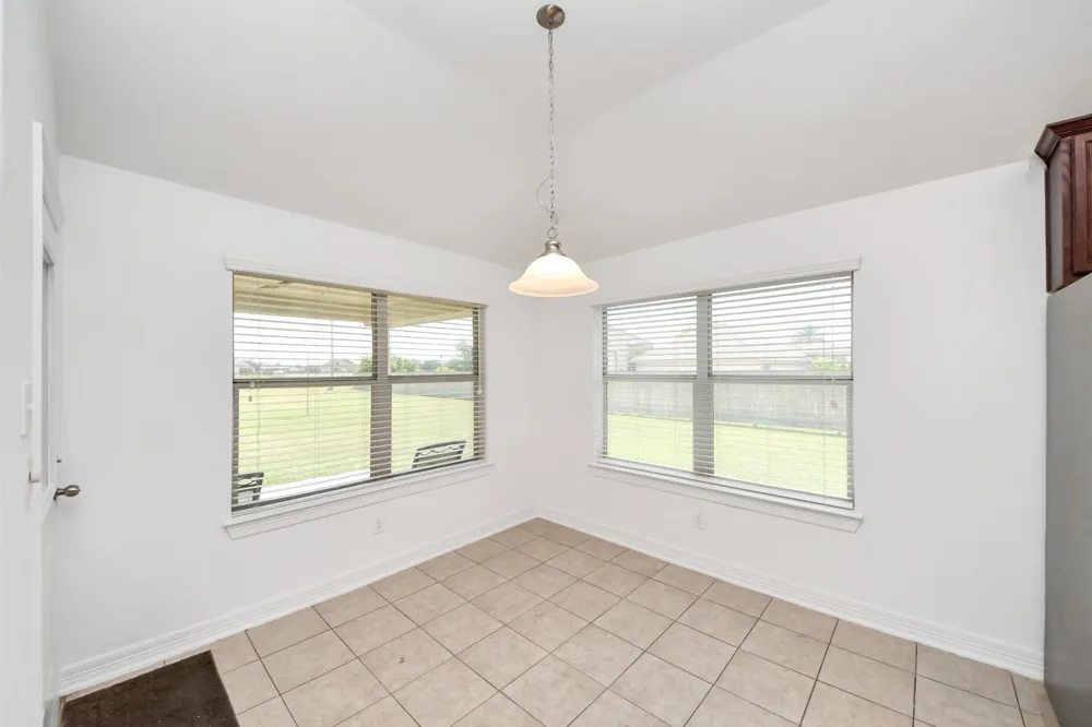 14618 Stablebrook Drive Beach City, TX 77523