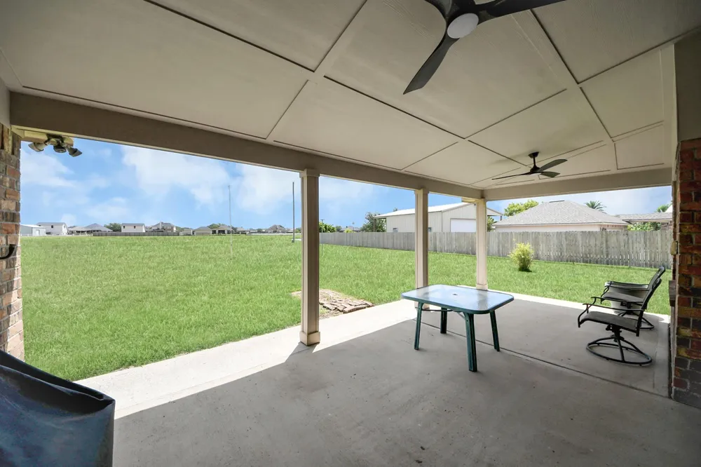 14618 Stablebrook Drive Beach City, TX 77523