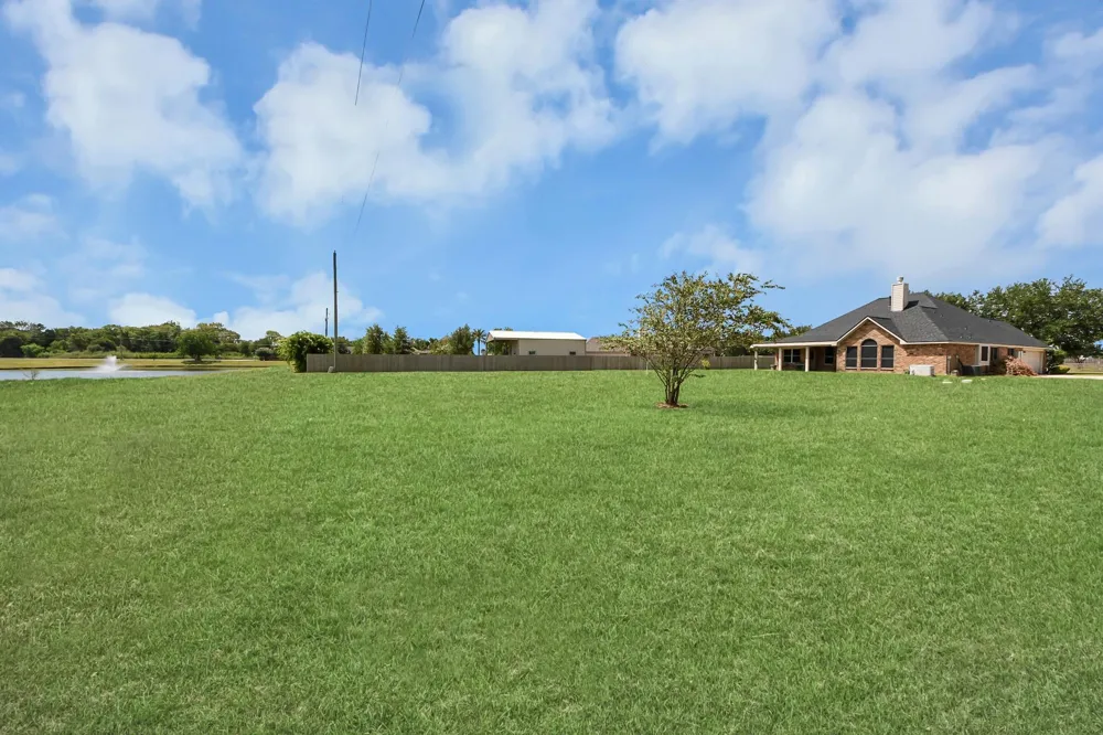 14618 Stablebrook Drive Beach City, TX 77523