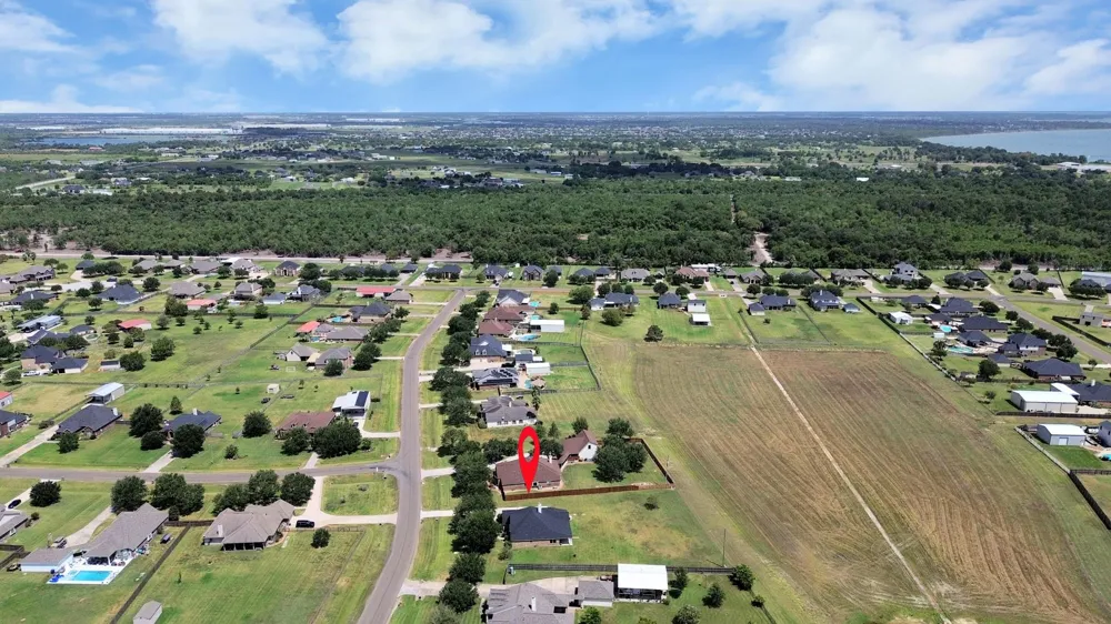 14618 Stablebrook Drive Beach City, TX 77523
