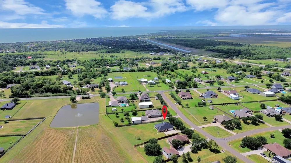 14618 Stablebrook Drive Beach City, TX 77523