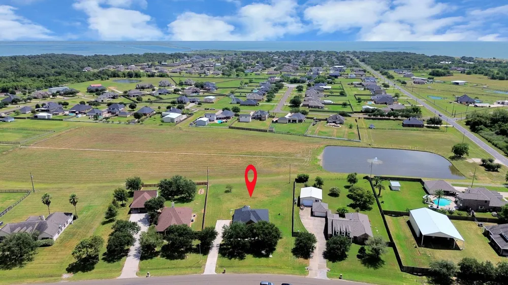 14618 Stablebrook Drive Beach City, TX 77523
