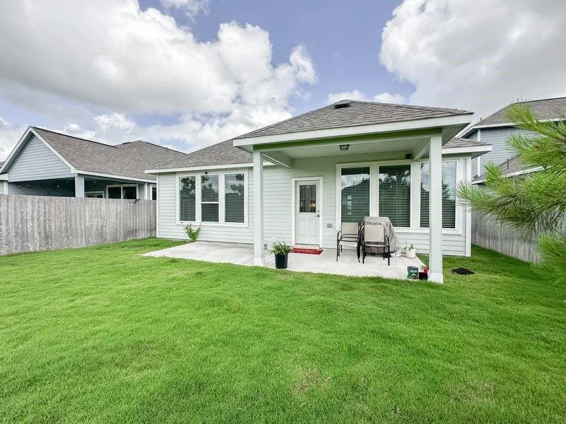 33023 School Hill Rd Fulshear, TX 77441