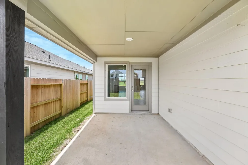 21111 Sunlight Grove Drive Bonney, TX 77583