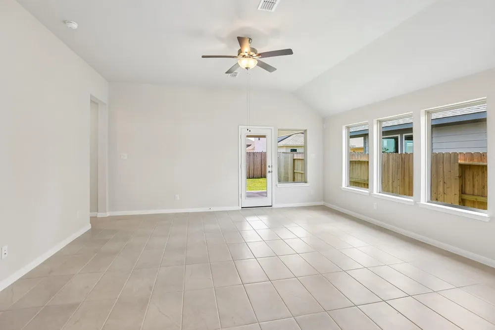 21111 Sunlight Grove Drive Bonney, TX 77583