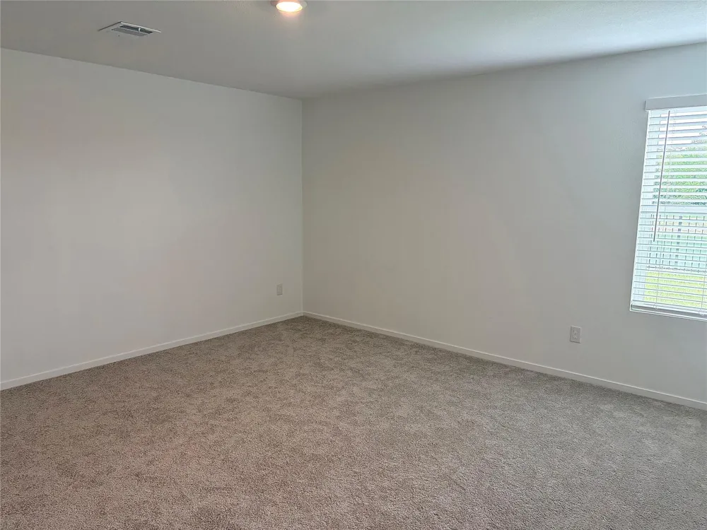 940 Woodhaven Lakes Drive La Marque, TX 77568