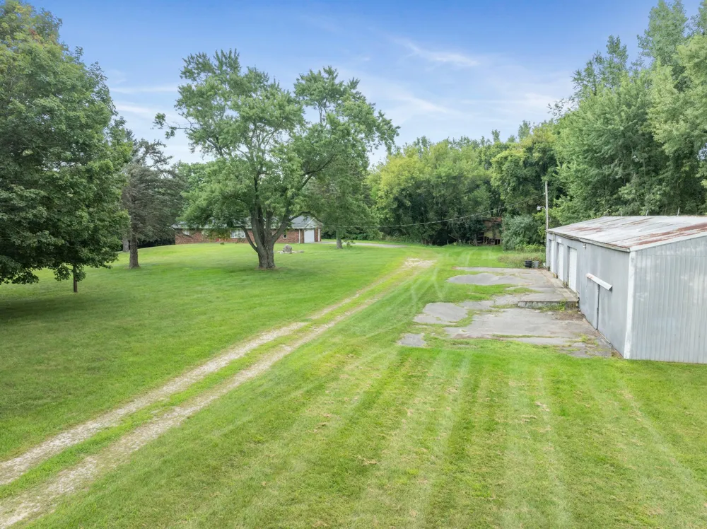 5978 Watson Road Eau Claire, MI 49111