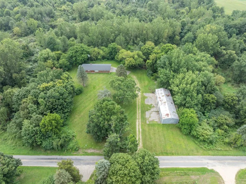 5978 Watson Road Eau Claire, MI 49111
