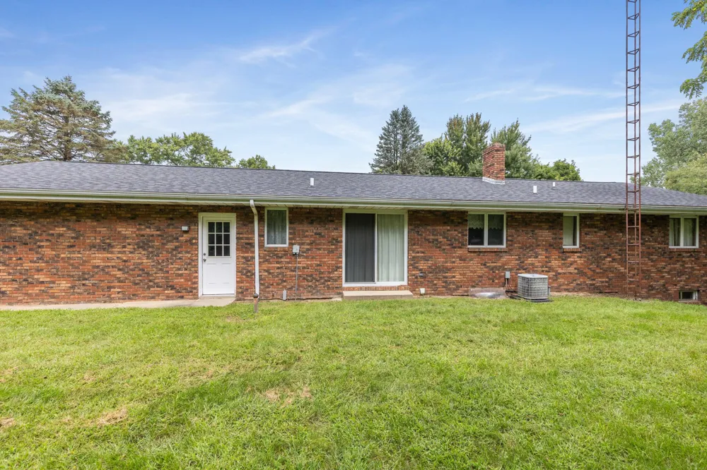 5978 Watson Road Eau Claire, MI 49111