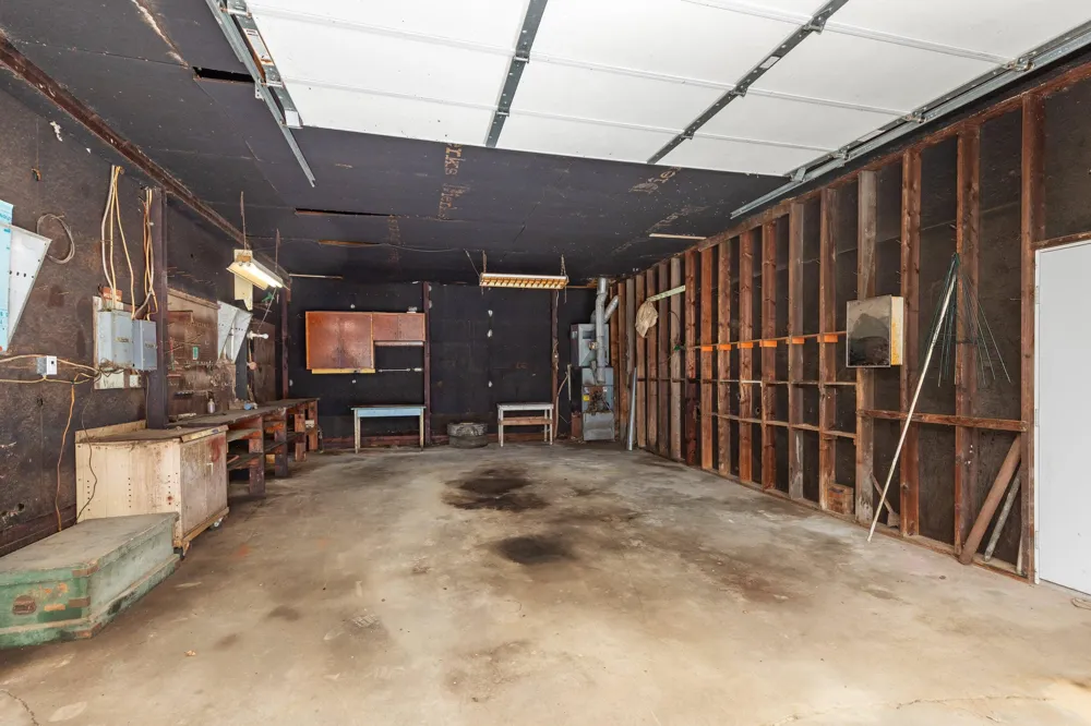5978 Watson Road Eau Claire, MI 49111