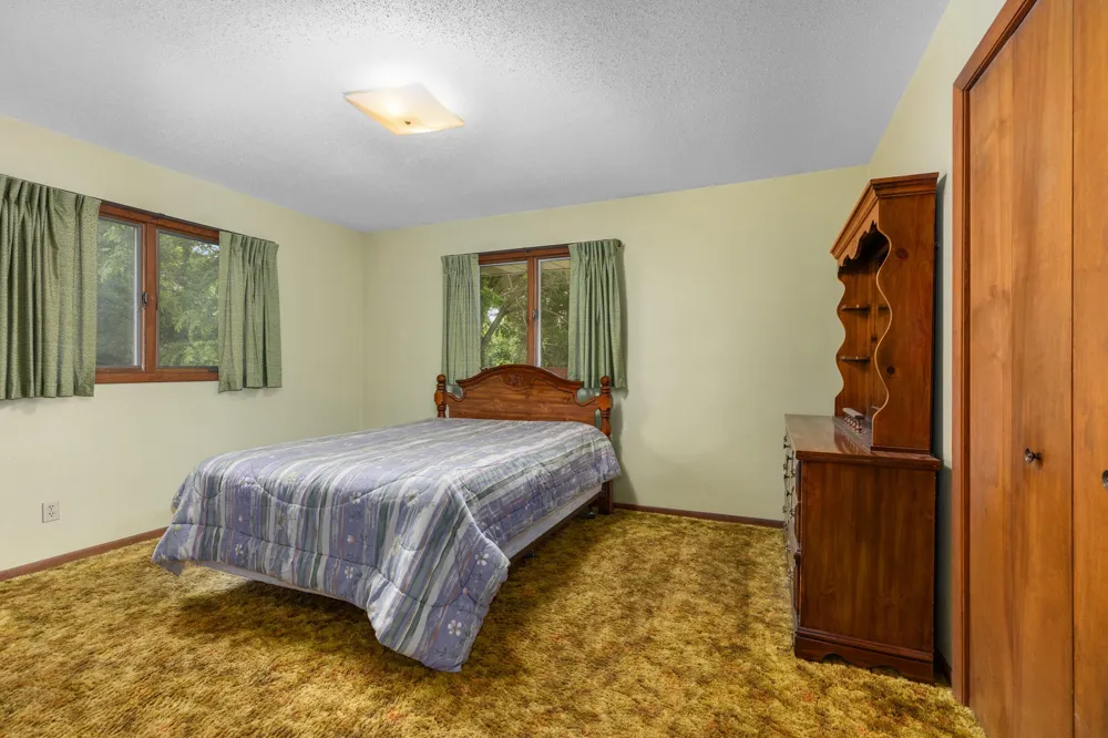 5978 Watson Road Eau Claire, MI 49111