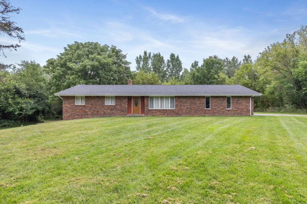 5978 Watson Road Eau Claire, MI 49111