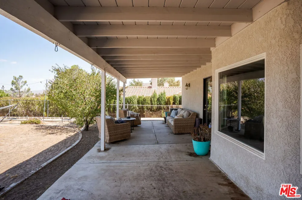 18626 Fairburn Street Hesperia, CA 92345