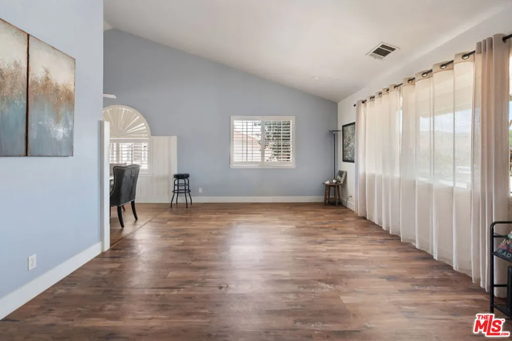 18626 Fairburn Street Hesperia, CA 92345