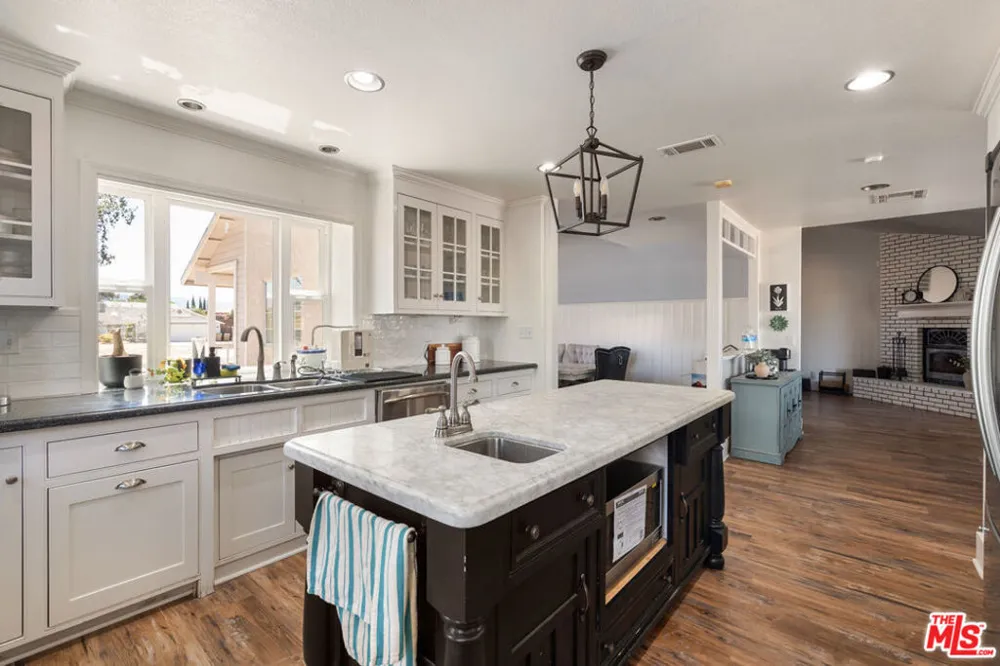 18626 Fairburn Street Hesperia, CA 92345