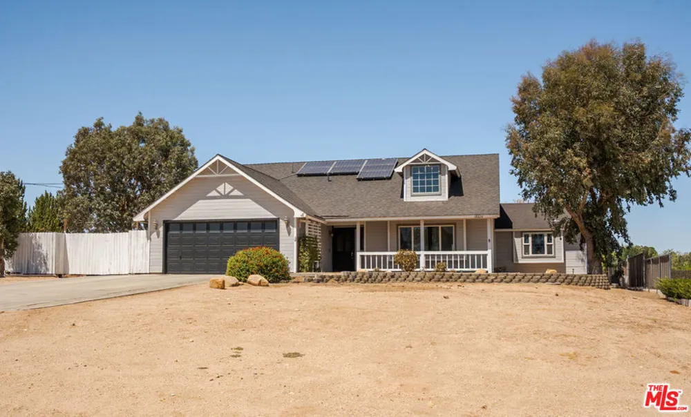 18626 Fairburn Street Hesperia, CA 92345