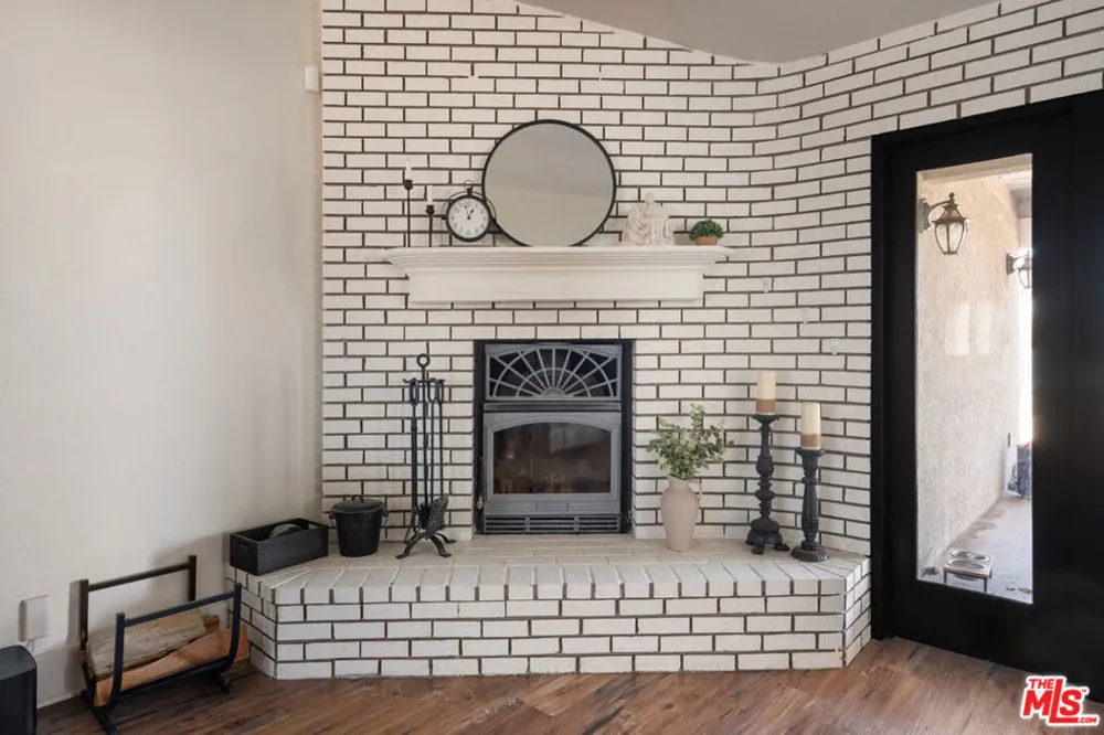 18626 Fairburn Street Hesperia, CA 92345