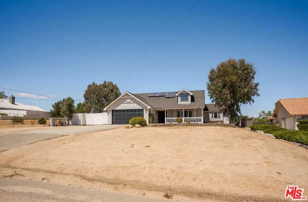 18626 Fairburn Street Hesperia, CA 92345