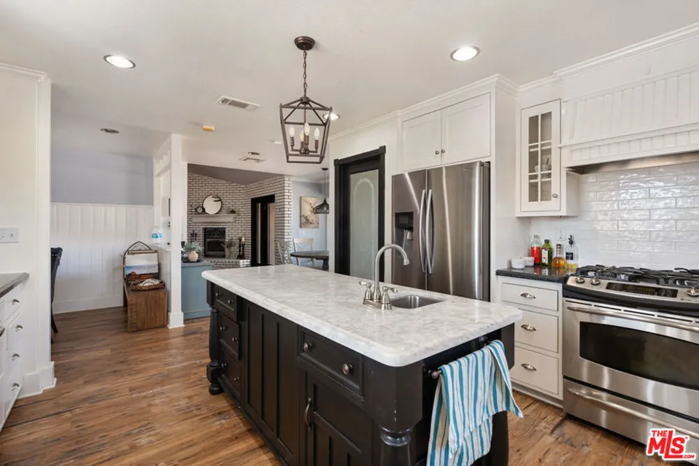 18626 Fairburn Street Hesperia, CA 92345