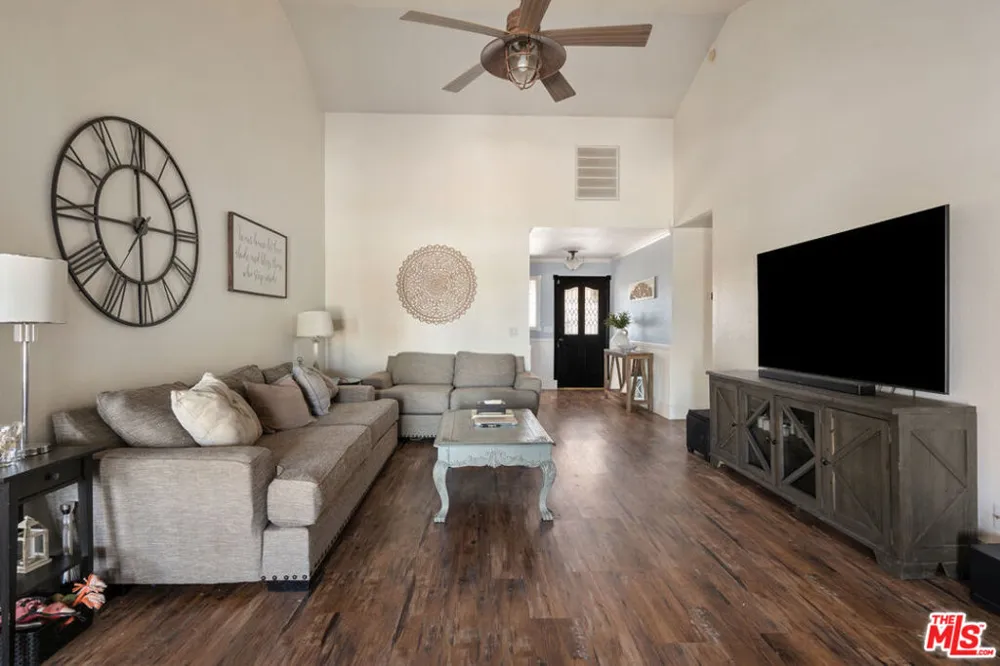 18626 Fairburn Street Hesperia, CA 92345
